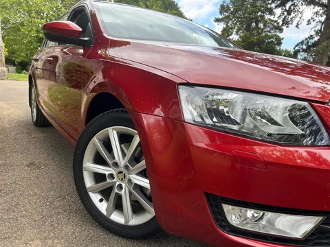 Skoda Octavia ELEGANCE TSI DSG 42