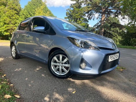 Toyota Yaris T4 HYBRID 10