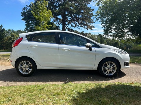 Ford Fiesta ZETEC 15