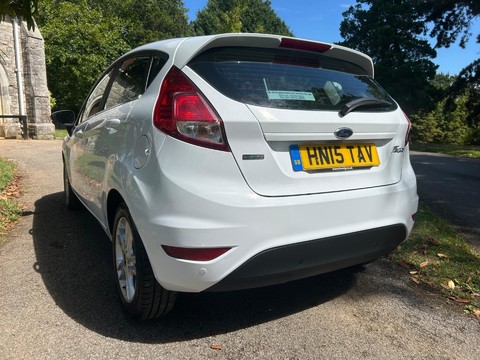 Ford Fiesta ZETEC 21