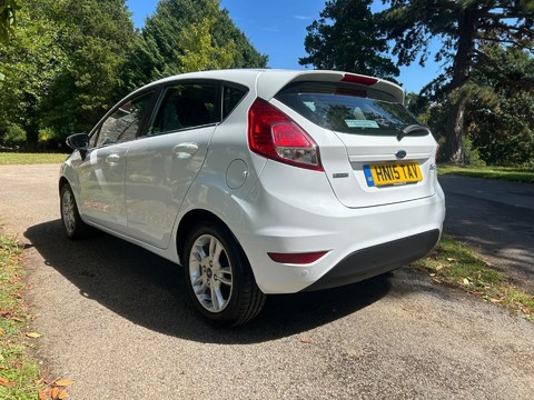 Ford Fiesta ZETEC 22