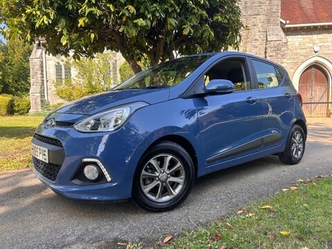 Hyundai i10 PREMIUM 13