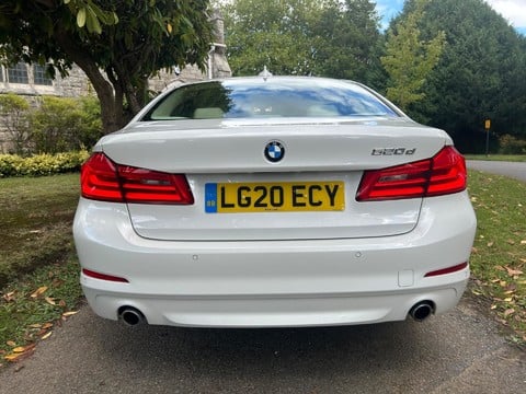 BMW 5 Series 520D SE MHEV 21