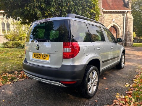 Skoda Yeti SE PLUS TSI DSG 19