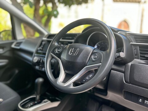 Honda Jazz I-VTEC S 23