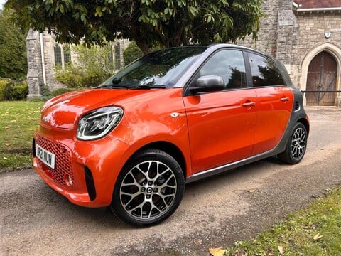 Smart Forfour 17.6kWh Exclusive Auto 5dr (22kW Charger) 16