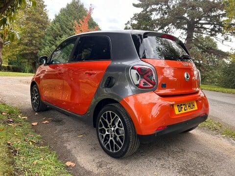 Smart Forfour 17.6kWh Exclusive Auto 5dr (22kW Charger) 24