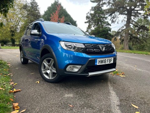 Dacia Sandero Stepway LAUREATE TCE 1