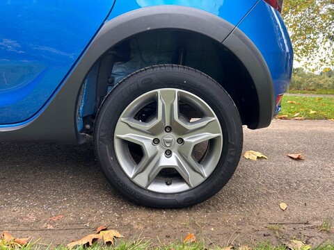 Dacia Sandero Stepway LAUREATE TCE 40