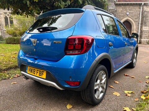 Dacia Sandero Stepway LAUREATE TCE 20