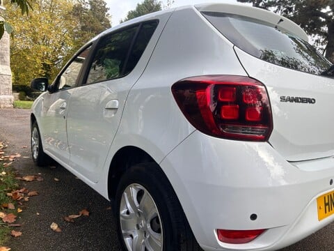 Dacia Sandero LAUREATE TCE 36