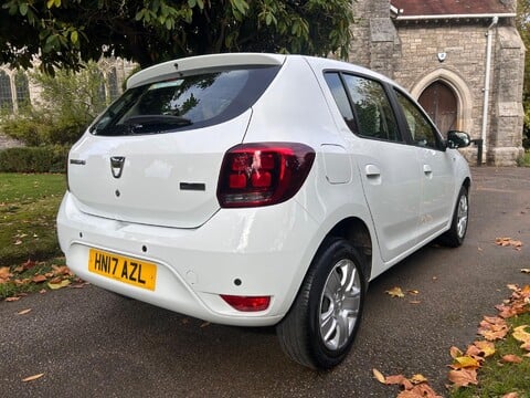 Dacia Sandero LAUREATE TCE 18