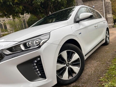 Hyundai IONIQ PREMIUM 51