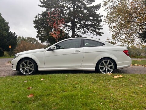 Mercedes-Benz C Class C180 AMG SPORT EDITION PREMIUM PLUS 19