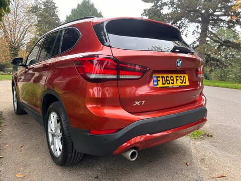 BMW X1 SDRIVE18I SE 24