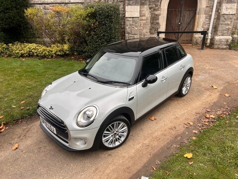 Mini Hatch COOPER 46