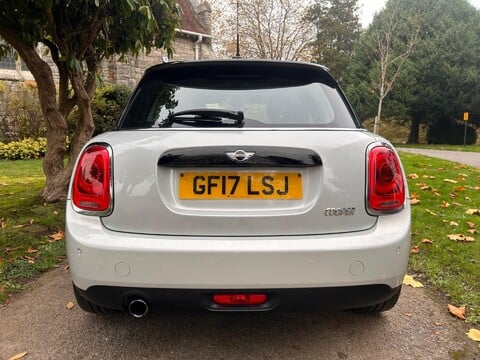 Mini Hatch COOPER 20