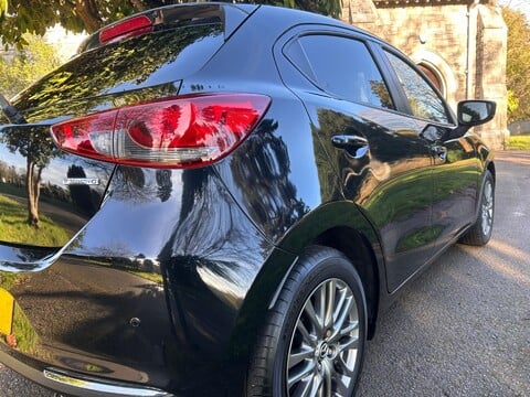 Mazda 2 SPORT MHEV 42