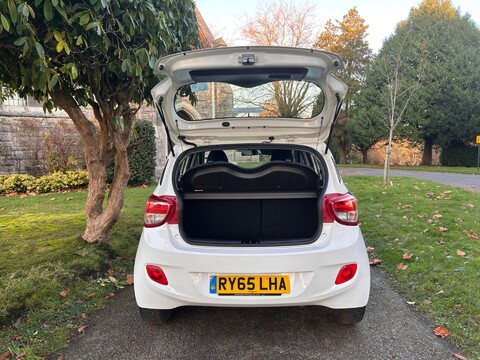 Hyundai i10 SE 19