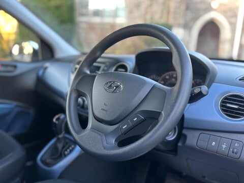 Hyundai i10 SE 22