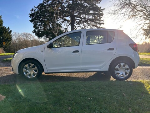 Dacia Sandero AMBIANCE SCE 15