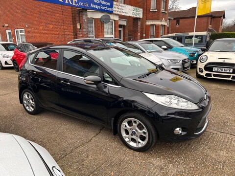 Ford Fiesta ZETEC 16V 1