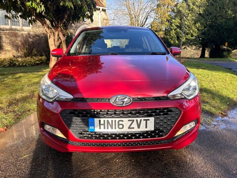 Hyundai i20 GDI SE 11