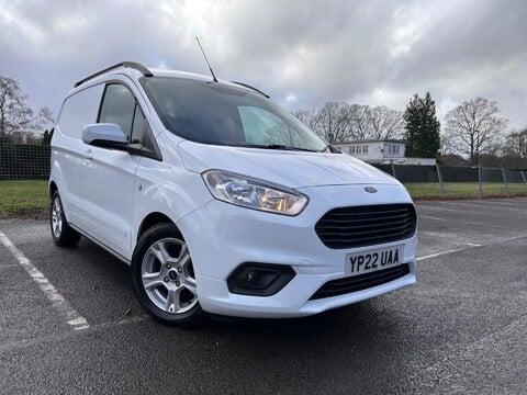 Ford Transit Courier LIMITED 10