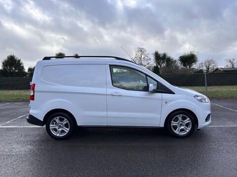 Ford Transit Courier LIMITED 14