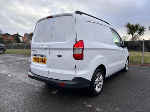 Ford Transit Courier LIMITED 18