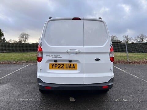 Ford Transit Courier LIMITED 19