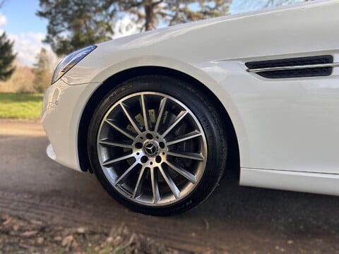 Mercedes-Benz SLC SLC 180 AMG LINE 41