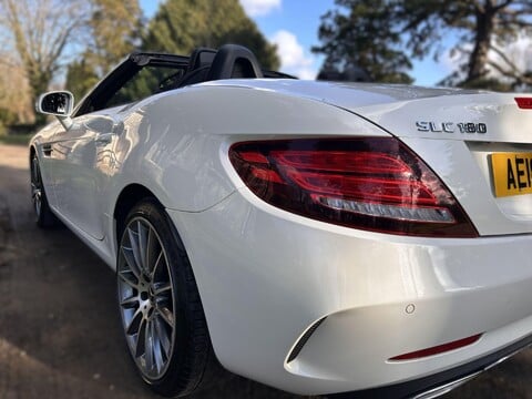 Mercedes-Benz SLC SLC 180 AMG LINE 45