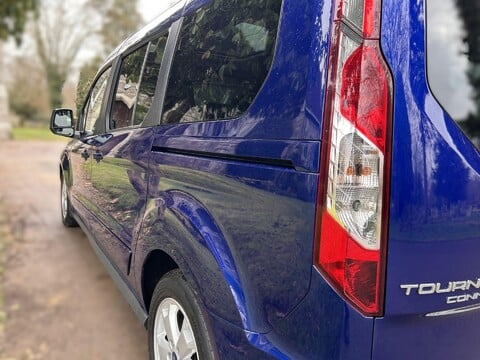 Ford Grand Tourneo Connect ZETEC TDCI 47