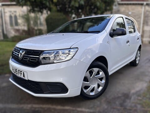 Dacia Sandero ESSENTIAL SCE 13