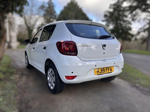 Dacia Sandero ESSENTIAL SCE 2