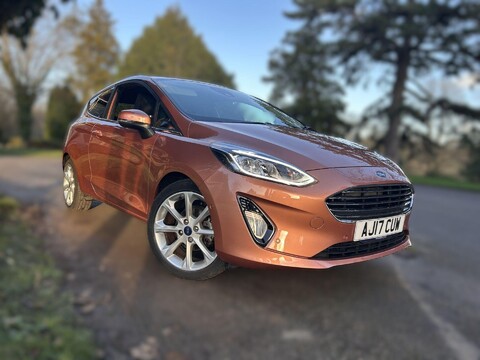 Ford Fiesta B AND O PLAY TITANIUM 12