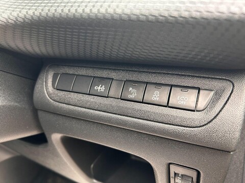 Peugeot 2008 S/S ALLURE 33