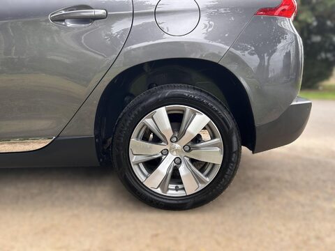 Peugeot 2008 S/S ALLURE 41