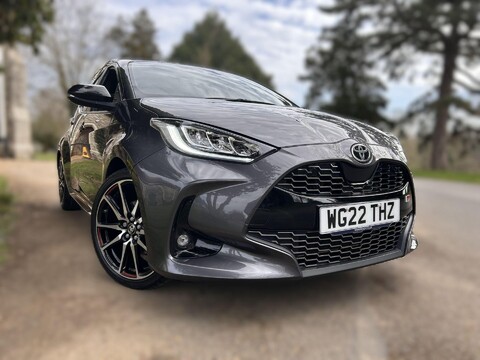Toyota Yaris GR SPORT 13
