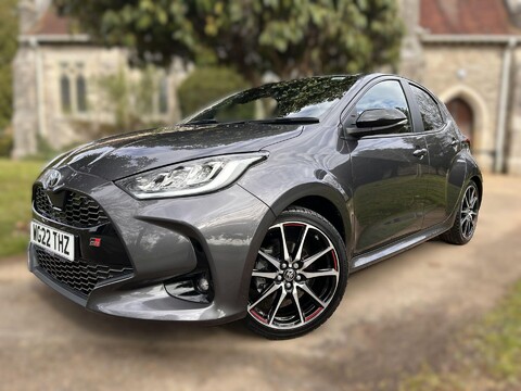 Toyota Yaris GR SPORT 16