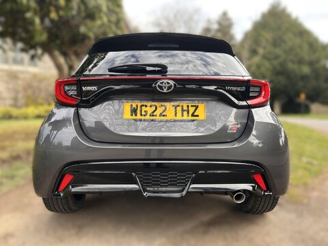 Toyota Yaris GR SPORT 21