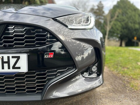 Toyota Yaris GR SPORT 44