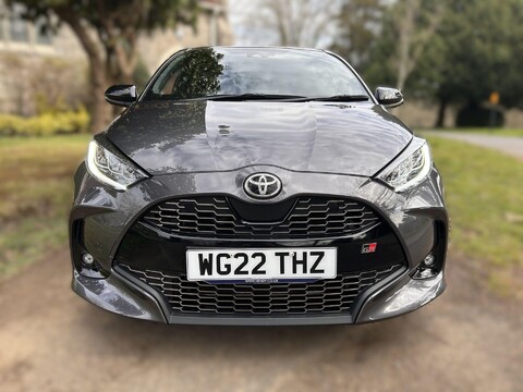 Toyota Yaris GR SPORT 14