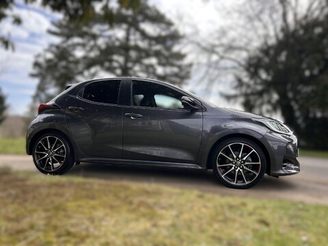 Toyota Yaris GR SPORT 17
