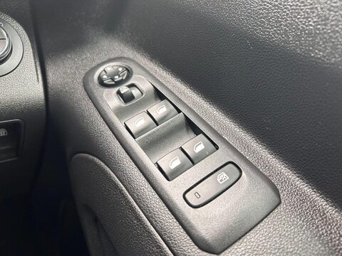 Vauxhall Combo Life ELITE XL S/S 48