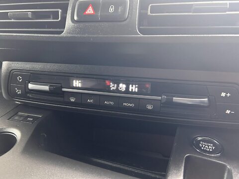 Vauxhall Combo Life ELITE XL S/S 46