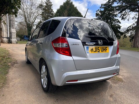 Honda Jazz I-VTEC ES PLUS 19