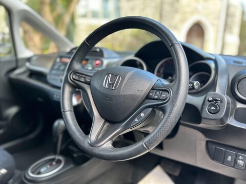 Honda Jazz I-VTEC ES PLUS 22