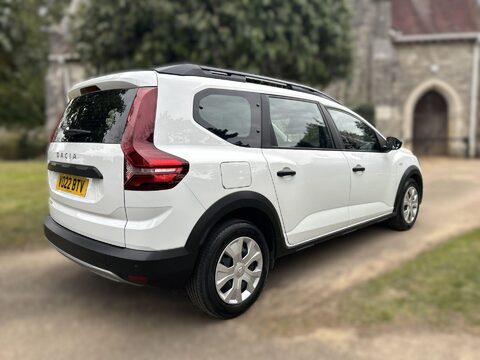 Dacia Jogger ESSENTIAL TCE 16